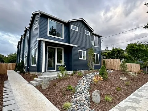 6228 NE 11th Ave