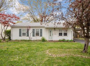 325 N 43rd St, Belleville, IL 62226