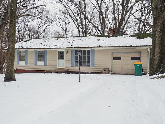 2nd image of 353 Country Club Ter