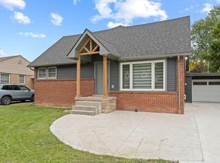 Single Family Detached, Windsor, ON N9E 2E4