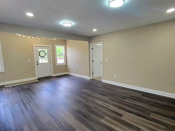 2nd image of 2707 W 37th Ave