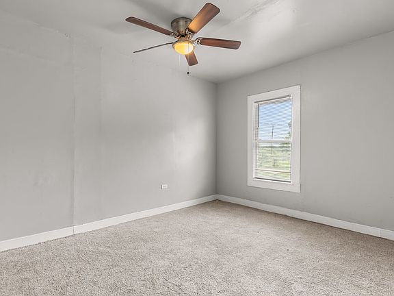 5th image of 1225 Texas St