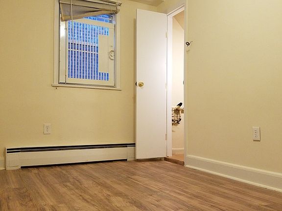 4th image of 2507 34th Ave #1