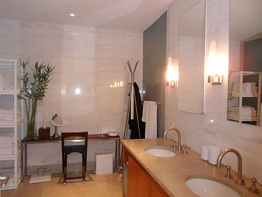 Rented by Douglas Elliman | media 14