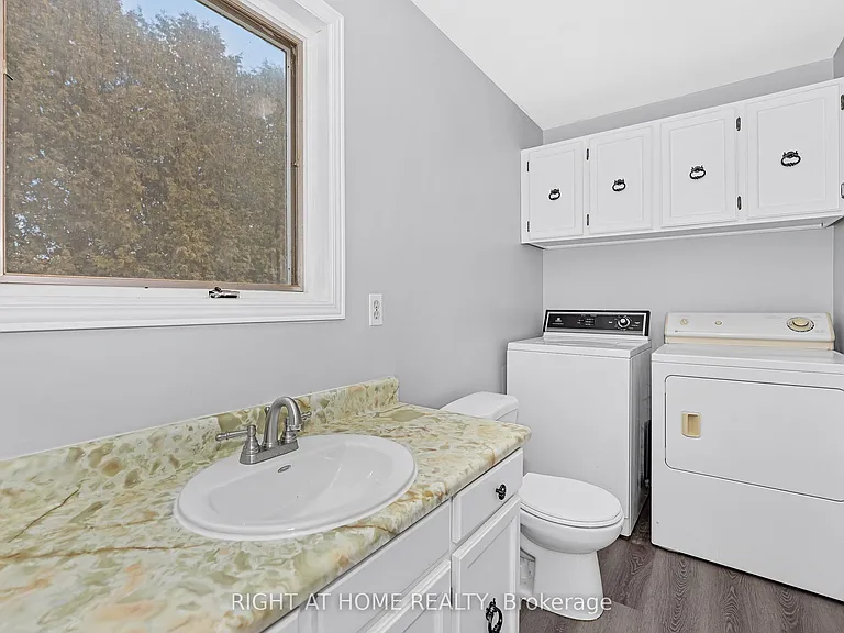 1864 Manotick Station Rd — Photo 15