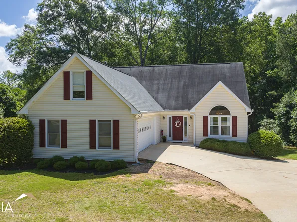 1011 Ashland Dr, Statham, GA 30666