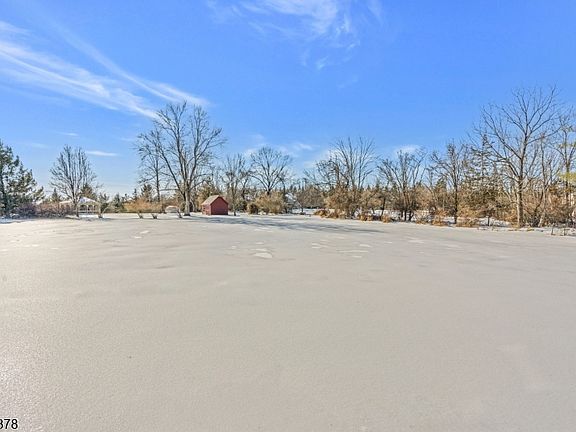 4th image of 4 Shurts Rd