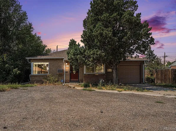 2141 Quebec Street, Denver, CO 80207