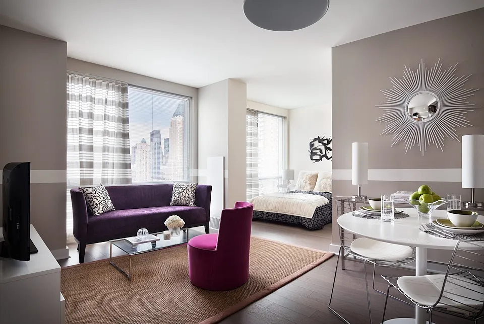 450 W 42nd St #32R
