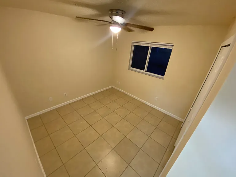 129 Zenith Cir — Photo 6