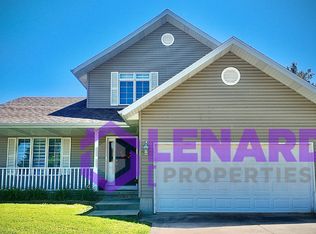 1504 W Highpoint Cir, Springfield, MO 65810