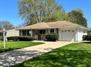 7125 W Wedgewood Dr, Milwaukee, WI 53220