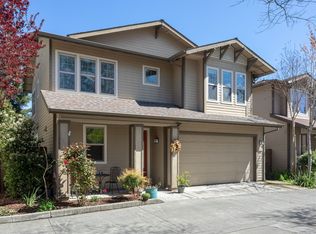 2719 5th St, Davis, CA 95618