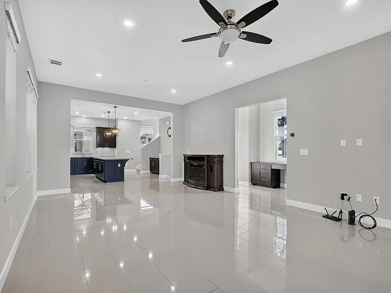 1606 Hidden Creek Ln — Photo 7