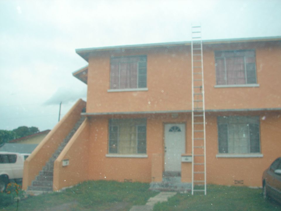 1st image of 217 Sw Avenue D 1