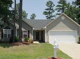 1550 Clan Campbell Dr, Raeford, NC 28376