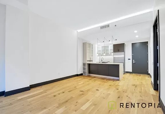 3rd image of 10 Montieth St #390