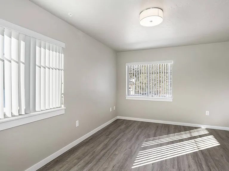 Stillwater Crossing Apartments — Photo 46