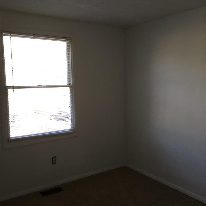 2nd image of 7721 Bernadette Ln