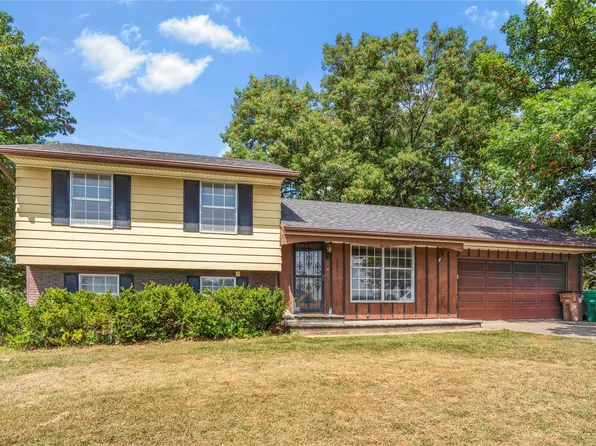 4281 Wakonda Dr, Norwalk, IA 50211