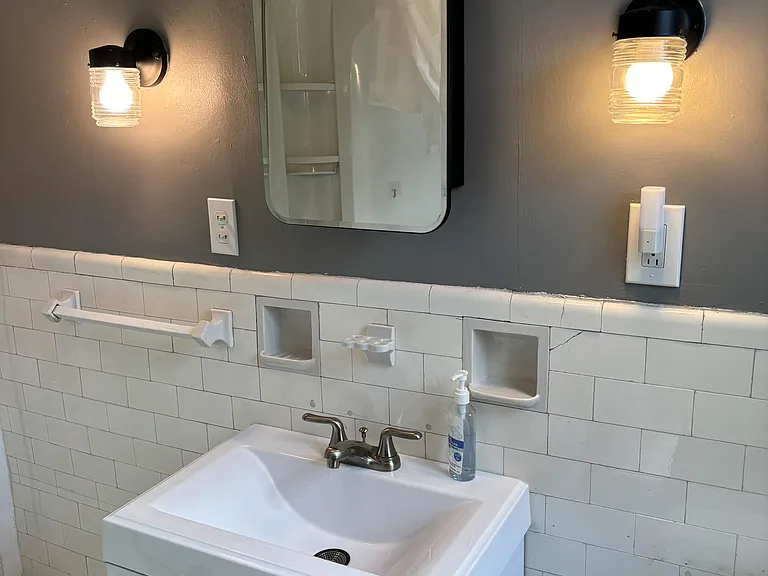 815 Woodworth Ave #1 — Photo 3
