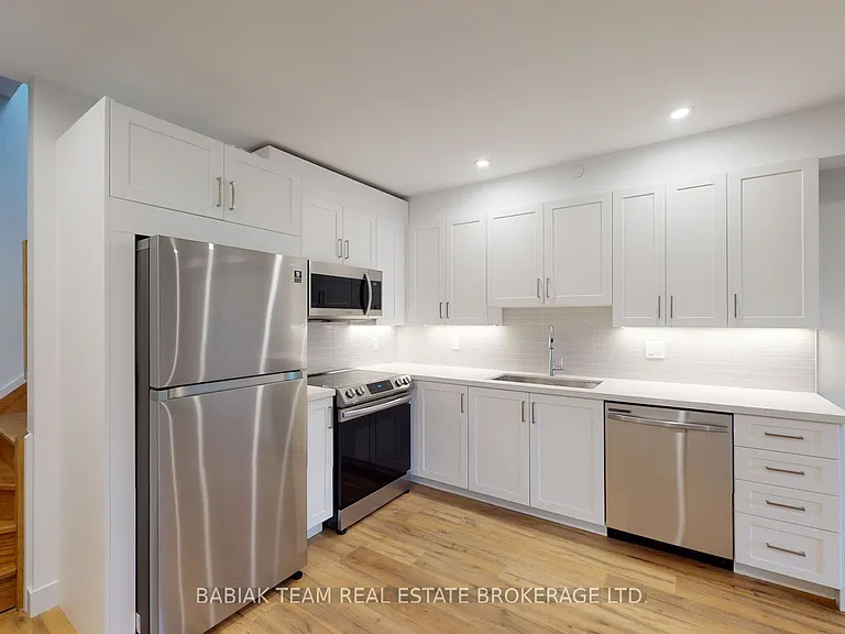238 Jane St #302 — Photo 7
