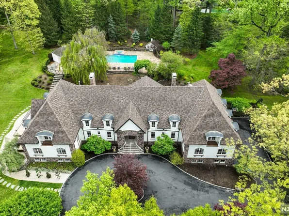 10 Boulder Rd, Tenafly, NJ 07670