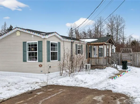 74 Ulysse, Dieppe, NB E1A 7C1