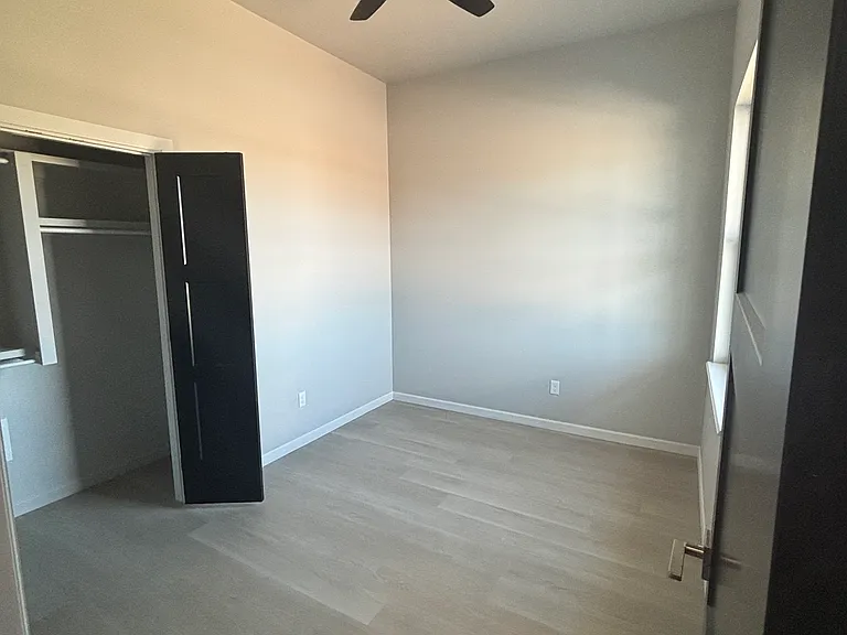 Room1