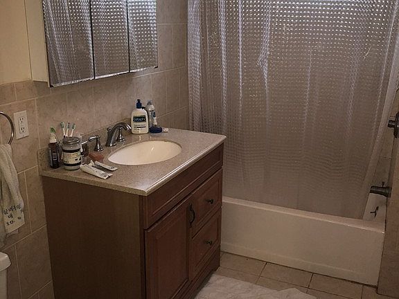 3rd image of 24 Warwick Rd