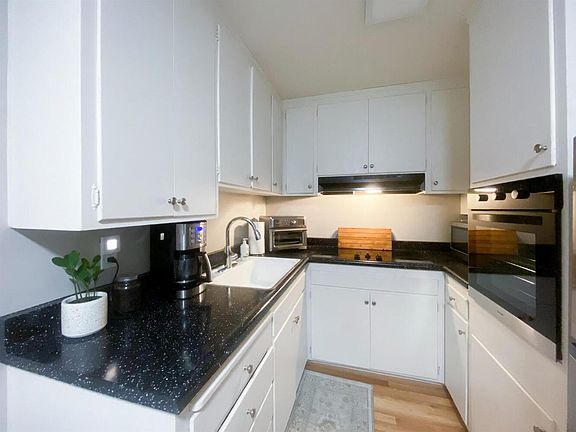 2nd image of 2312 P St APT 11