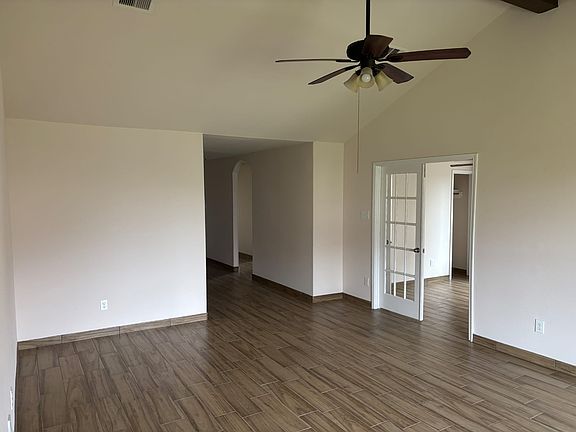 3rd image of 5003 Alder Bend Ln