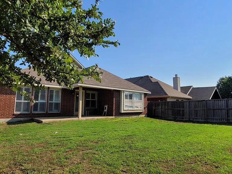 6402 Lake View Ln — Photo 16