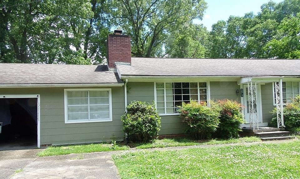 1st image of 329 Lake Hill Dr
