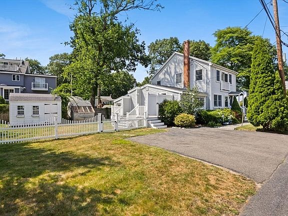 2nd image of 62 Pleasant Cir