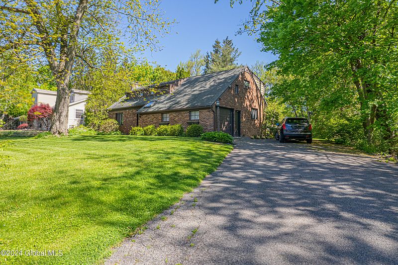 5th image of 1509 Dorwaldt Boulevard
