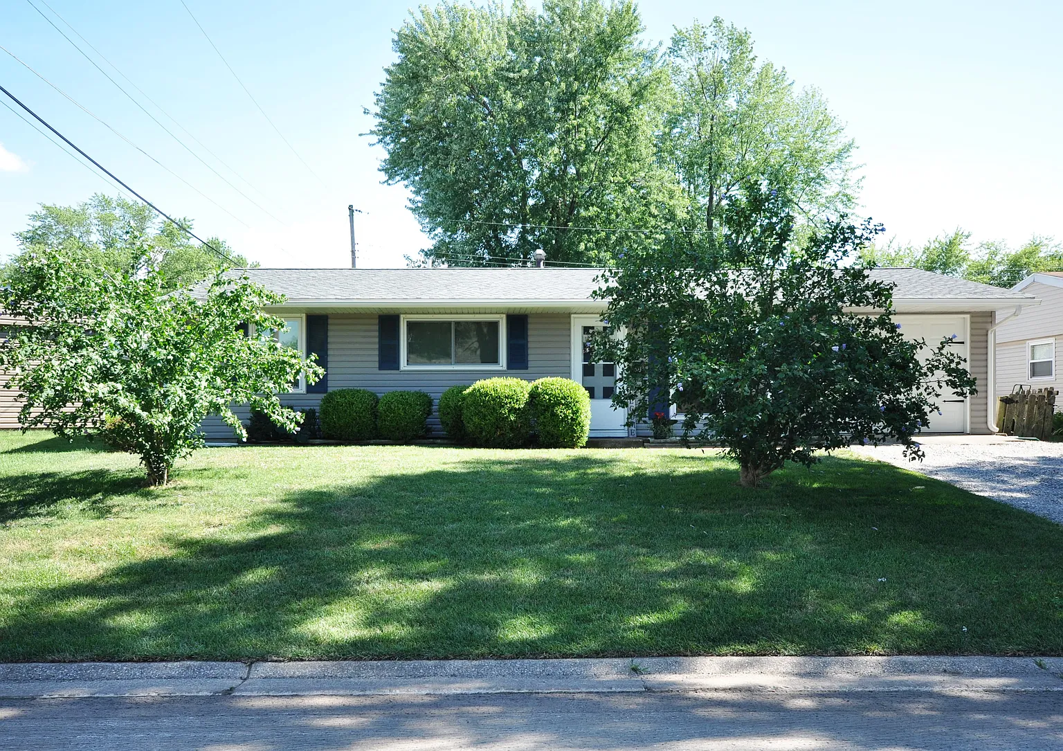 603 W Adams St photo 1
