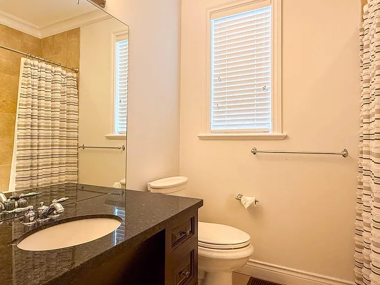 2307 Marine Dr — Photo 22
