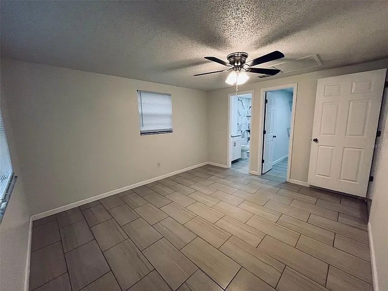 5323 Satsuma Dr — Photo 28