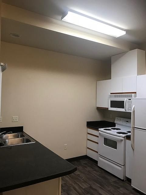 1st image of 3399 Shadden Ln NW #202