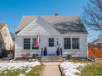 2722 North 74th STREET, Wauwatosa, WI, 53210