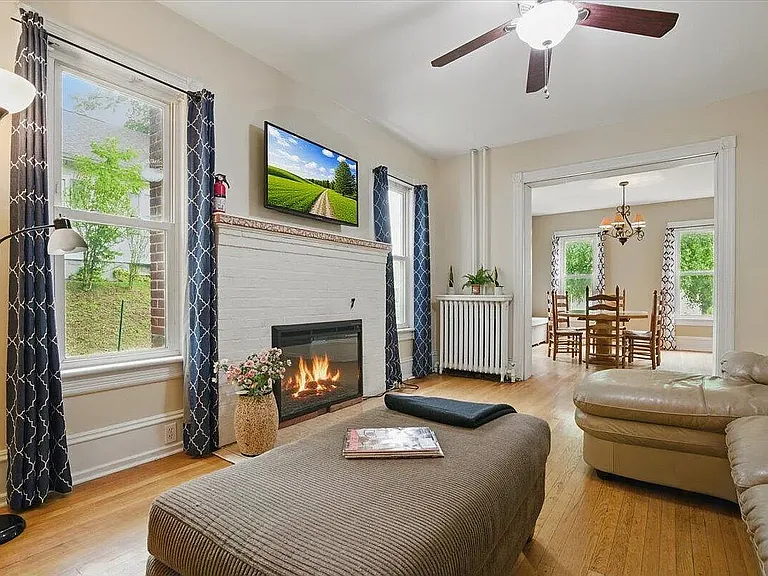 112 E Brown St — Photo 13
