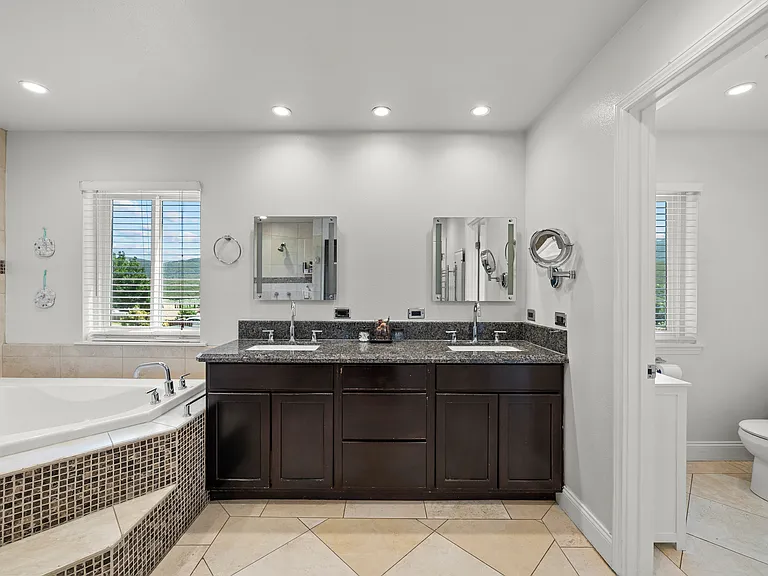 14625 Flintstone Dr — Photo 23