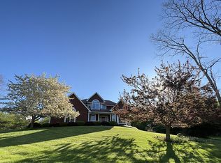 70 Highland Ct, Fishkill, NY 12524