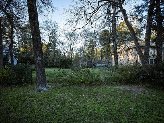3rd image of 14159 Lakepoint Dr