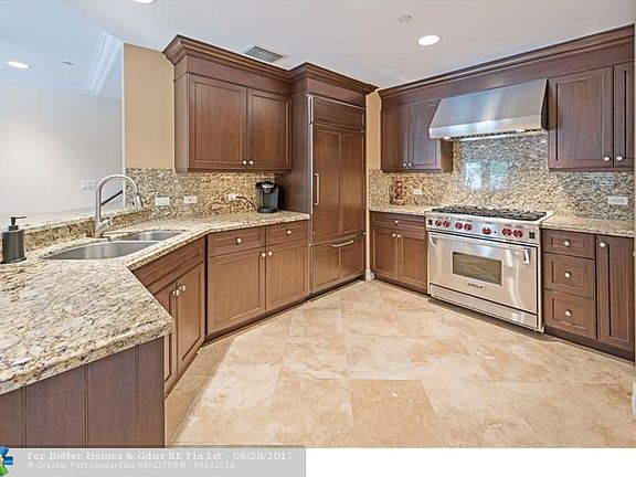 5th image of 309 Tarpon Dr #309