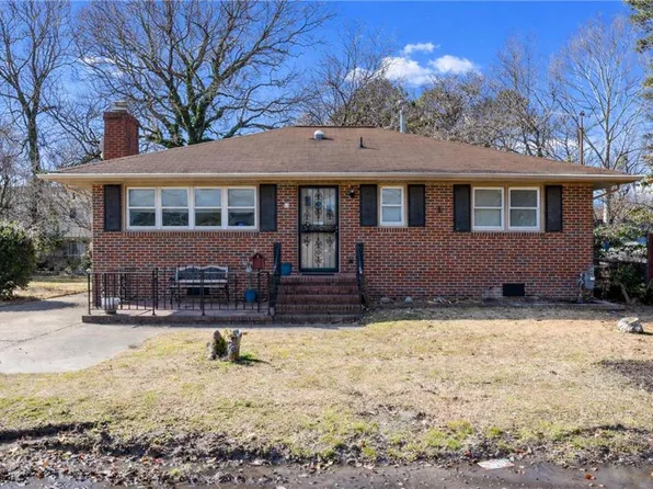55 Calhoun St, Hampton, VA 23669