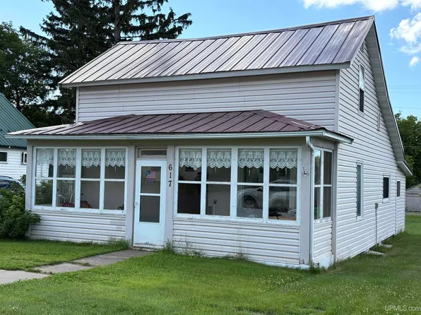 617 Lake Ave, Florence, WI 54121