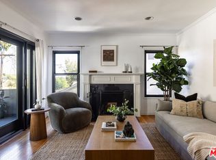 6862 Sunny Cv, Hollywood, CA 90068