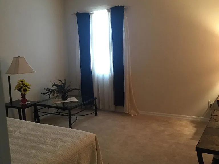 1054 Jardin Dr — Photo 10